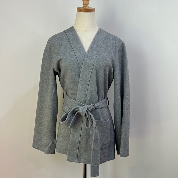 J. CREW Gray Long Sleeve Wrap Belted Sweatshirt Cardigan Sweater NWT Size Medium - Picture 4 of 12
